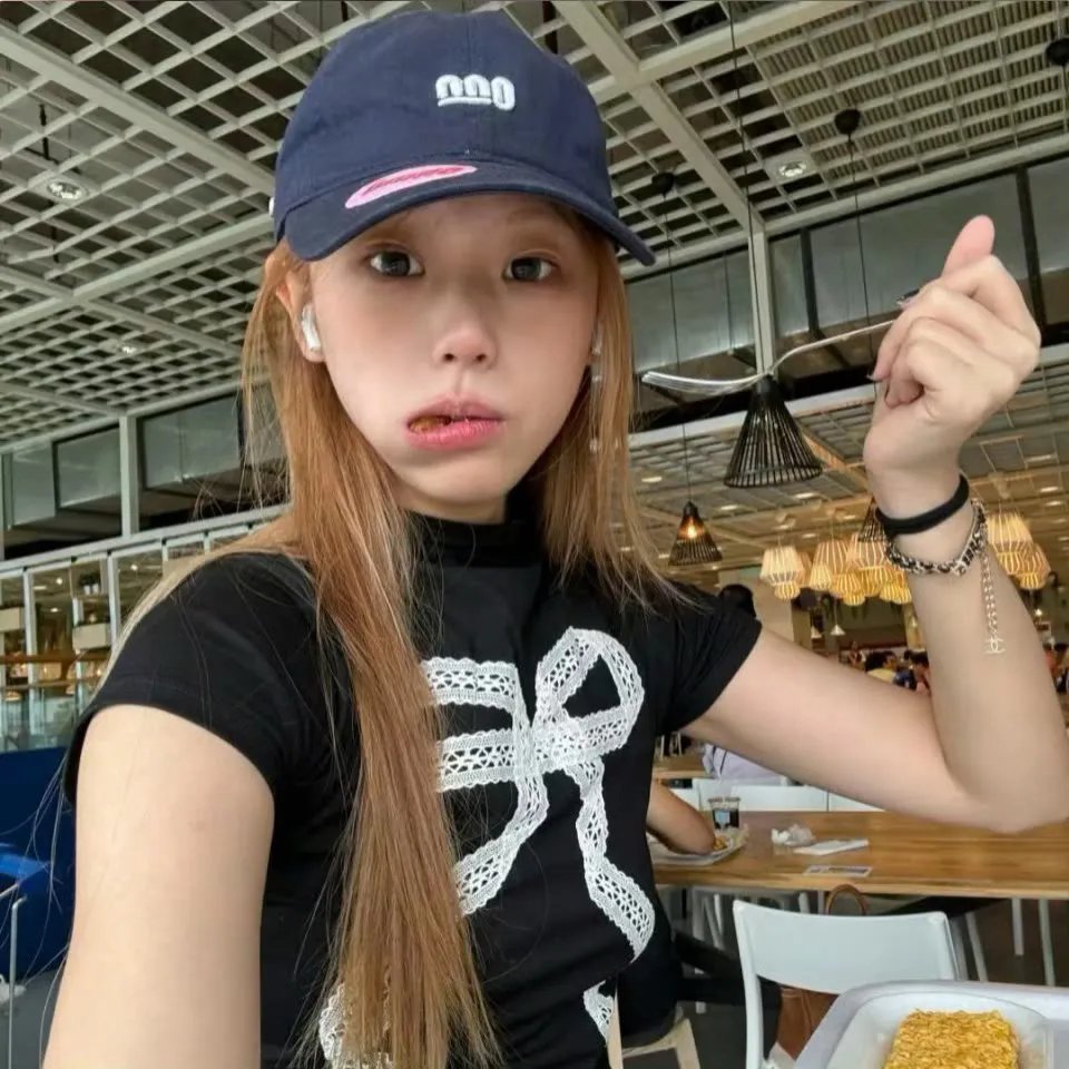 卡米拉